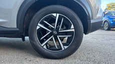 Nissan Juke 1.0 DiG-T N-Connecta 5dr Petrol Hatchback